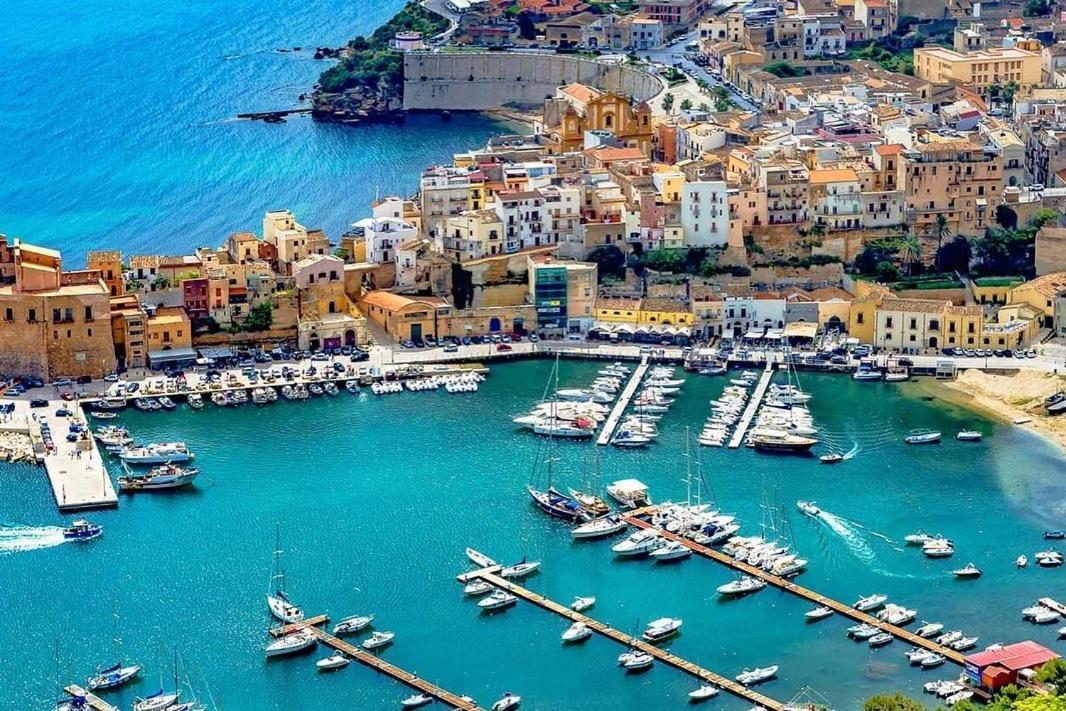 Domus Federiciana Hotel Castellammare del Golfo Buitenkant foto