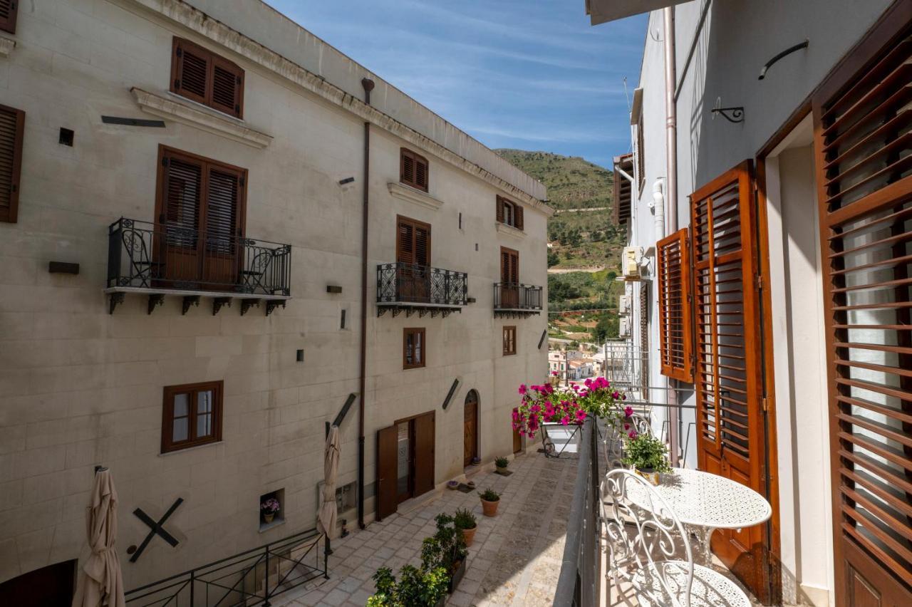 Domus Federiciana Hotel Castellammare del Golfo Buitenkant foto